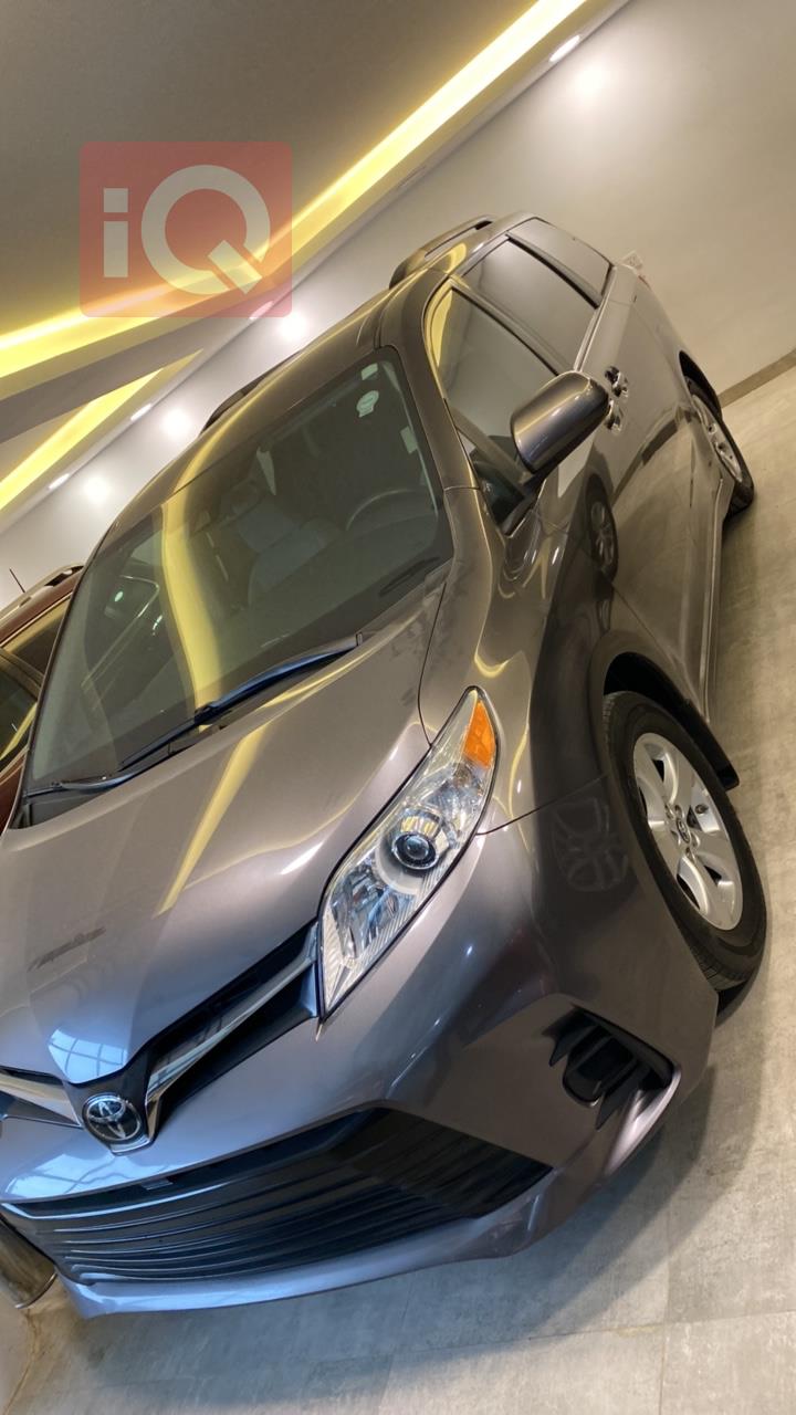 تويوتا سيينا